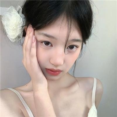 白箱 剧场版 海报